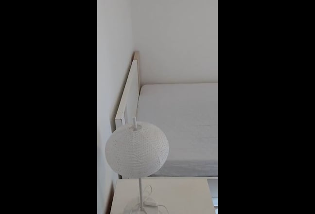  Sunny Double Room between King's Cross & Euston  Main Photo