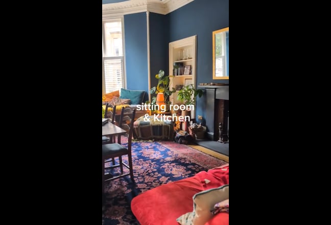 King size double room in beautiful Finnieston flat Main Photo