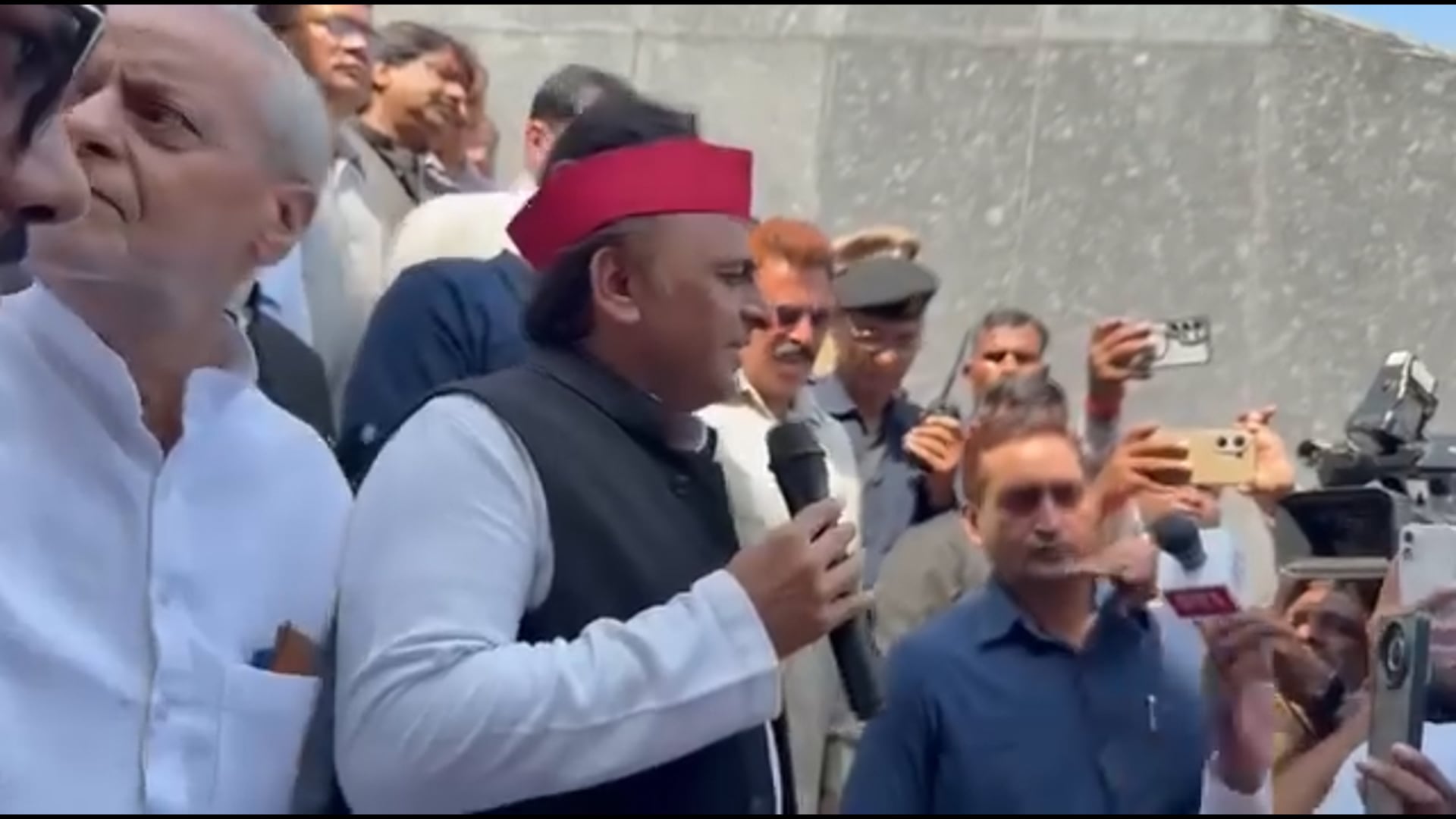 मुख्यमंत्री योगी आदित्यनाथ अयोध्या से चुनाव लडने को लेकर अखिलेश यादव ने क्या कहा 
