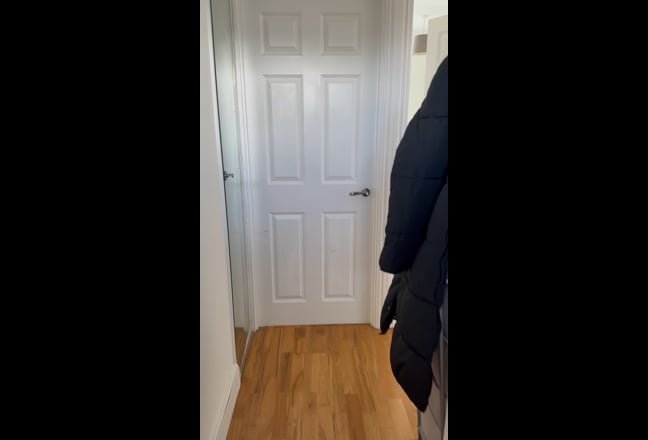 Single room at Chelsea bridge, Pimlico Main Photo