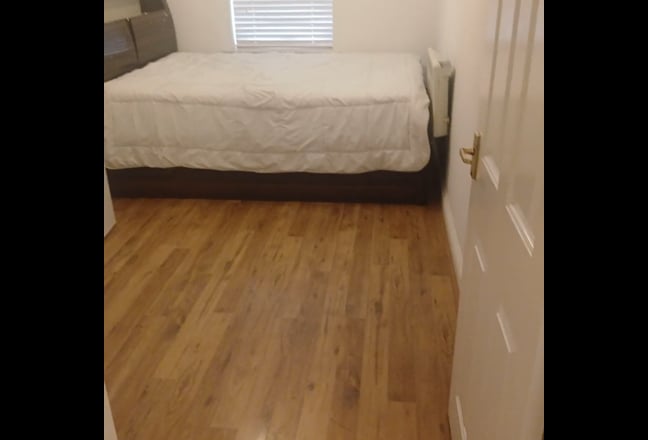 Beautiful double bedroom Main Photo