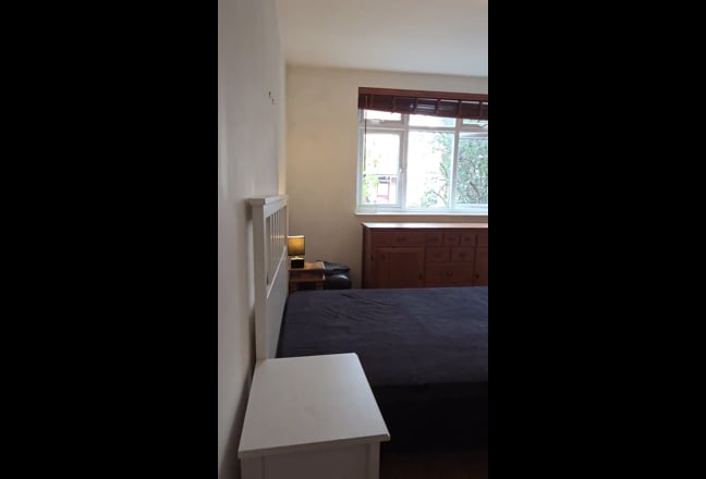 🏡 Bright & Spacious Double Room in South Wimbledo Main Photo