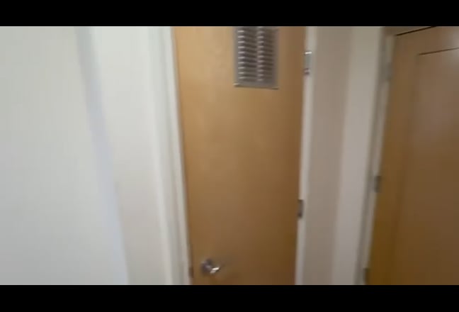 Double room for rent - 10 min walk from station Main Photo