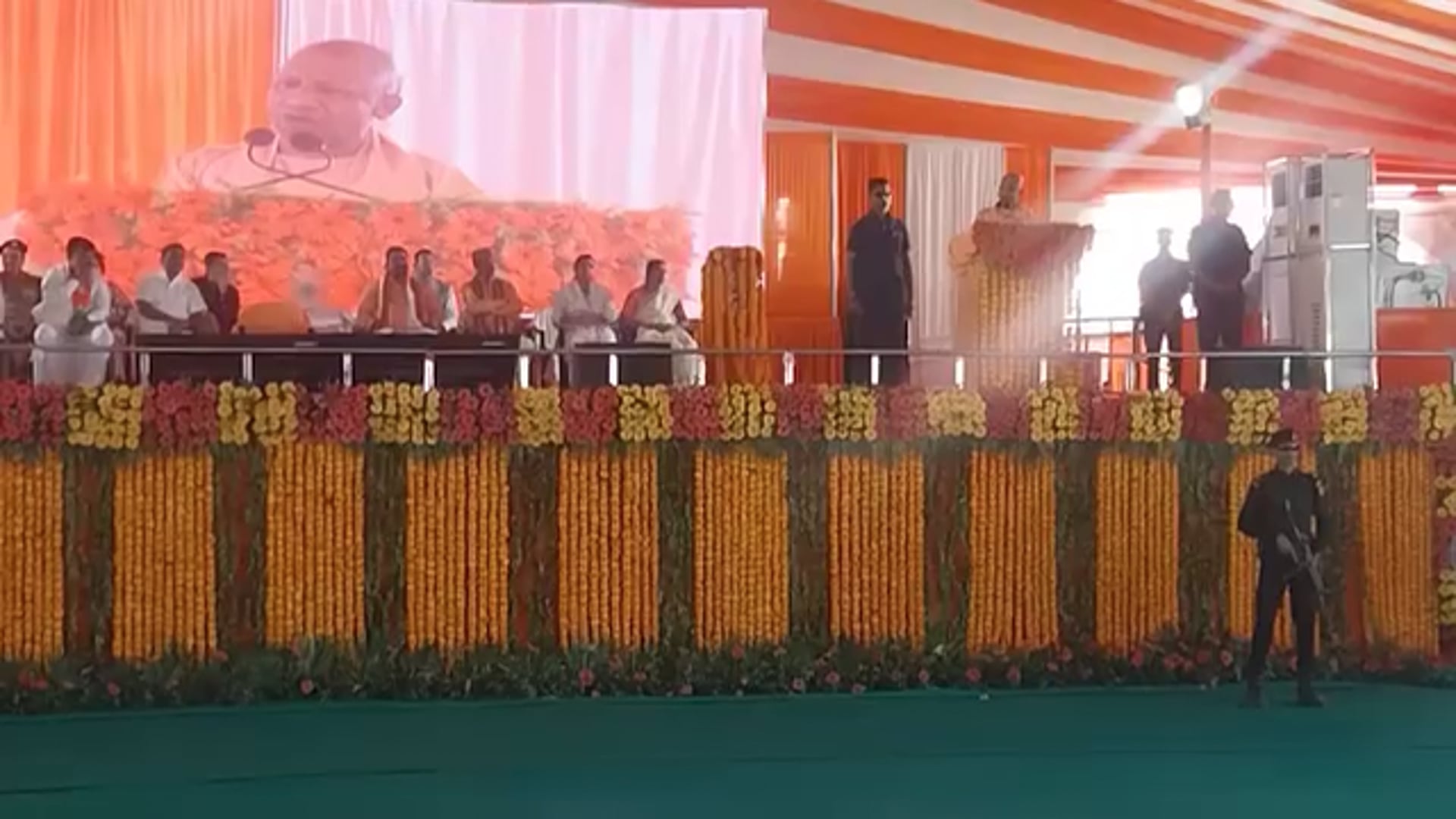 बलरामपुर मुख्यमंत्री ने अखिलेश यादव को दिया चुनौती 
