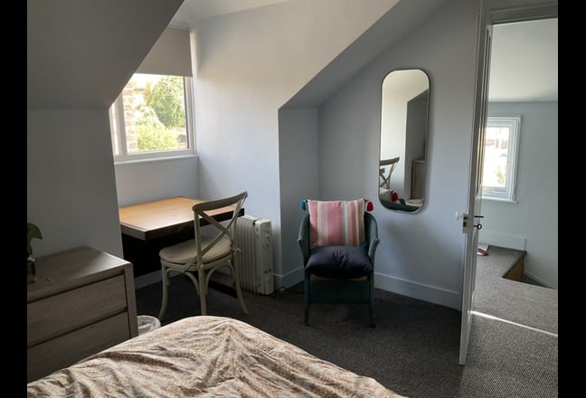 Peaceful hideaway within Edwardian town house Main Photo
