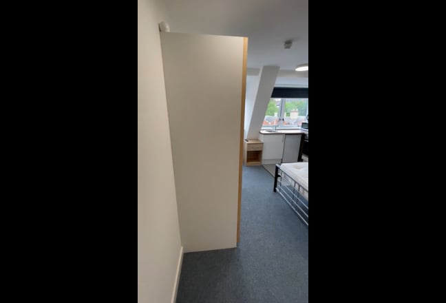 Renaissance House studio near city centre and DMU Main Photo