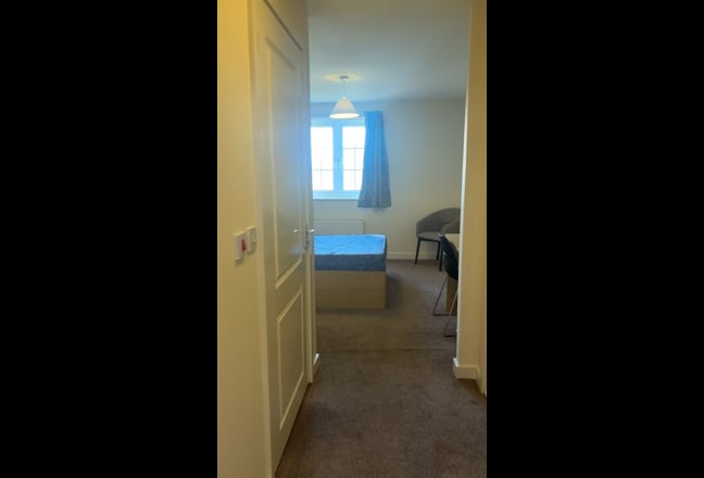 Keyworker en-suite rooms | Bills included  Main Photo