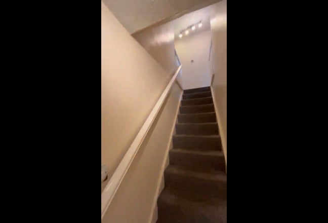 🏡 4 Very Nice Rooms in Roehampton W/Living Room ✨ Main Photo