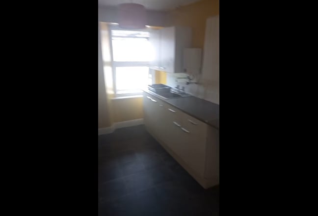 2 Bedroom Flat for Rent in Weston Main Photo