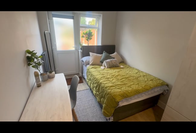 DR 14 Refurbished Double Room now available  Main Photo
