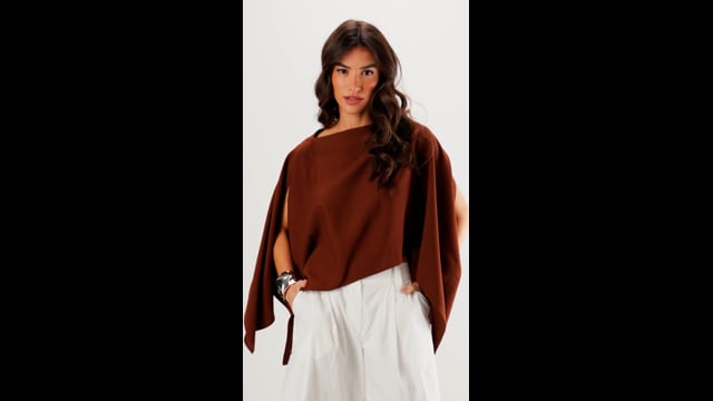 Blusa Ampla Assimétrica | Free - Off White