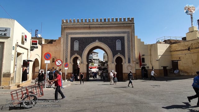 Fez walking tour (video): Bab Bou Jeloud – The Square Outside the Blue Gate