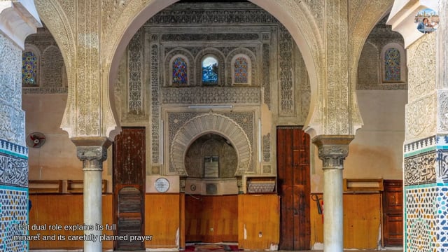 Fez walking tour (video): Medersa Bou Inania – The Carved Entrance on Talaa Kebira