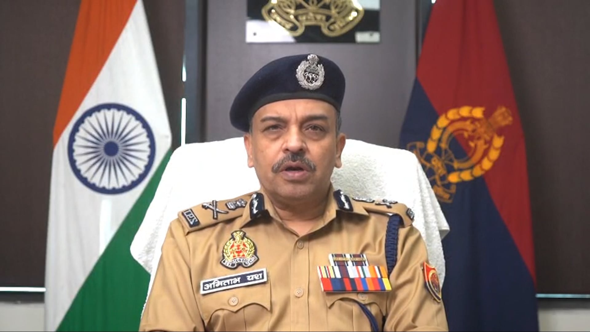 Lko Big Breaking 

ANTF लखनऊ यूनिट द्वारा 02 मादक पदार्थ तस्कर की गिरफ्तारी और बरामदगी के सम्बंध में अपर पुलिस महानिदेशक कानून एवं व्यवस्था,अमिताभ यश का बयान!!