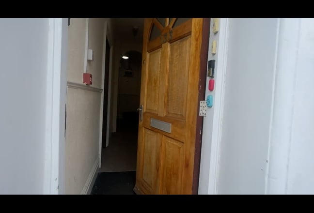 Furnished One bed Duplex  flat  Colwyne Rd  Main Photo
