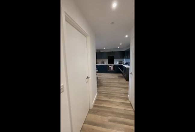 Furnished Room In All Female 3 Bed Flat 🌺 Main Photo