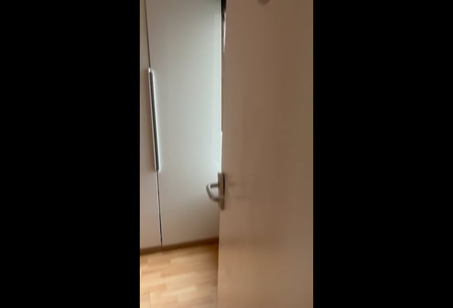 Double room in shared house Main Photo