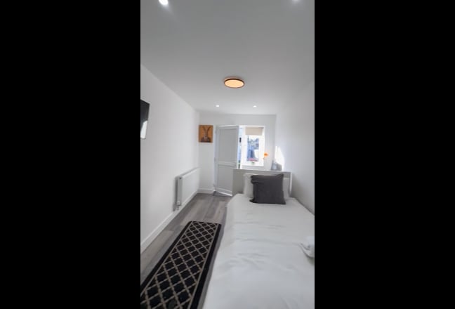 A Stunning set of ensuite apartments - HA3 Main Photo
