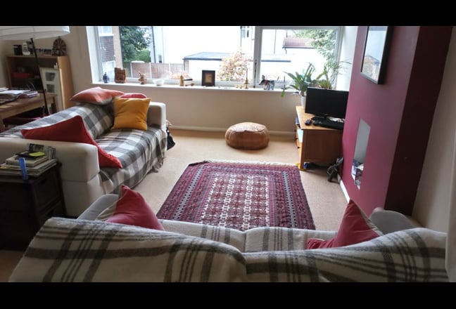Lovely room in leafy Moortown, North Leeds Main Photo