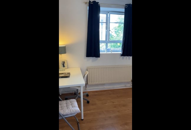 A Beautiful Double Room Zone 2 White City Main Photo