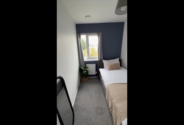 Single Room | All bills included  Main Photo