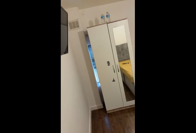 Double Room - All bills included! Main Photo