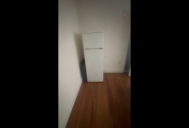 Beautiful large double room with ensuite available Main Photo
