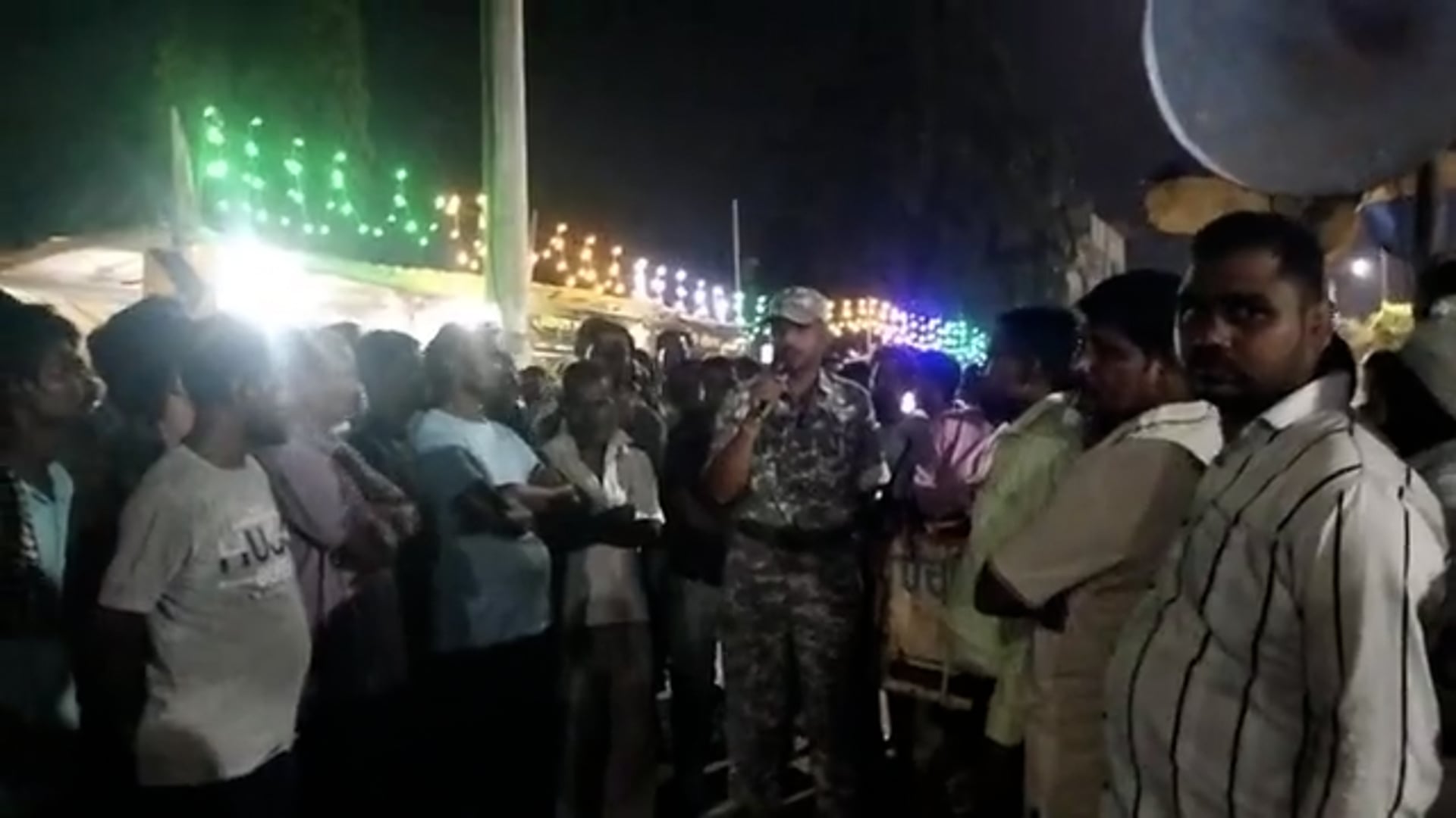 पोलीस व महसूल प्रशासनाकडून आंदोलन लवकर संपविण्याचे प्रयत्न; आंदोलनकर्त्यांची भूमिका कायम