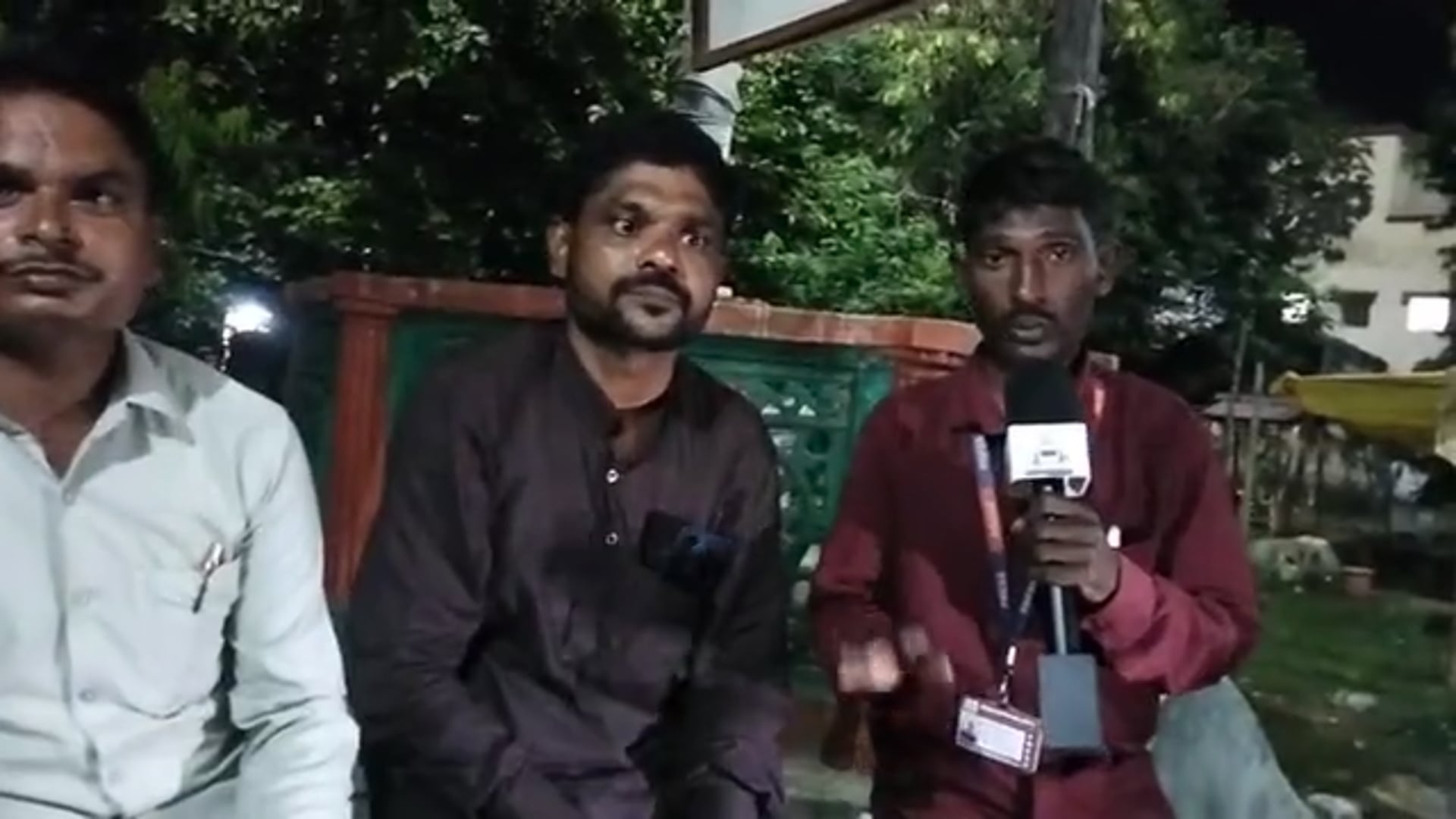 पोलीस व महसूल प्रशासनाकडून आंदोलकांची मनधरणी; मात्र शिष्टमंडळ जाणार नाही, संबंधित प्रशासनाने आदेश घेऊन यावे, आंदोलकांची ठाम मागणी!