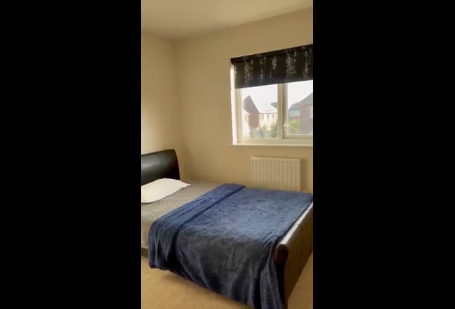 Fully Furnished Double Room in a shared house  Main Photo