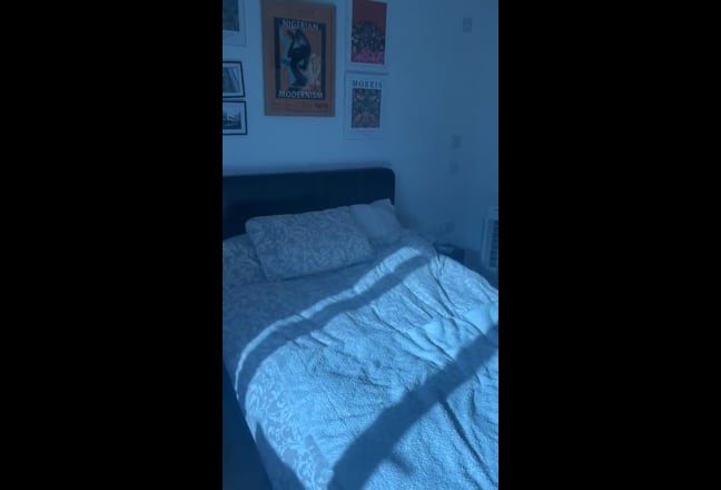Ensuite + walk-in closet in Aldgate East  Main Photo