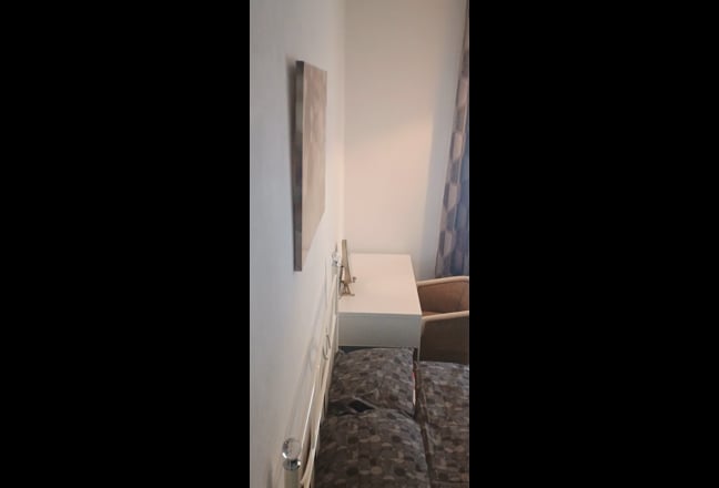 Professional & Homely nr Lindley/Shops/HRi/Bus Main Photo