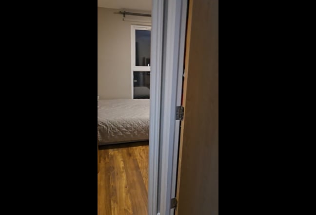 Unique Room in the Heart of Ilford  Main Photo