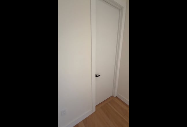 Two rooms available in Glendale new renovation  Main Photo