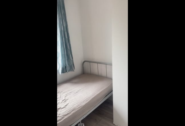 Female Tenants Preferred Its Family House Main Photo
