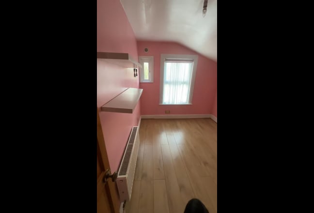Single Room to Rent –Ideal for Female Professional Main Photo