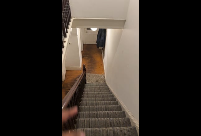Available now double Room available in NE4 Main Photo