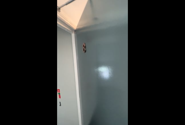 Premium Room in South Belfast: Camden Street Main Photo