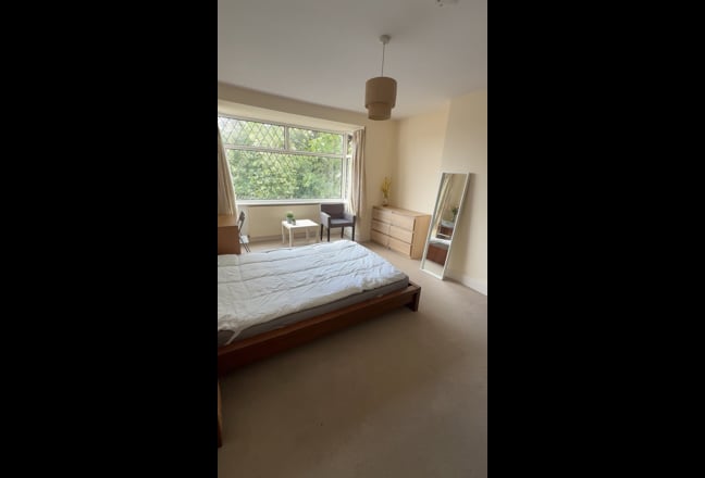 Bright Double Room - Osterley Main Photo