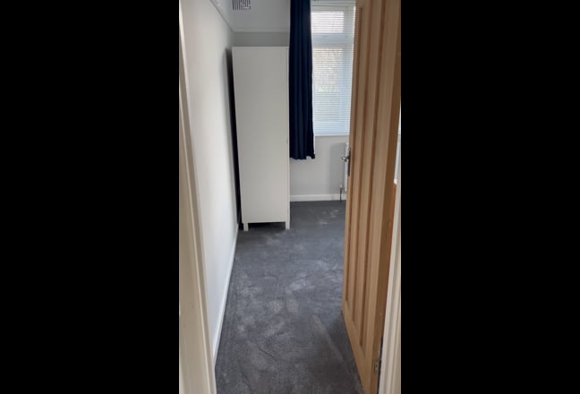 Video 1: Hallway to kitchen