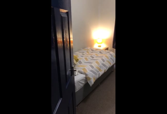 Final Room Available - DN4 Main Photo