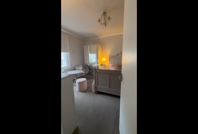 Attractive home, great views, calm atmosphere Main Photo