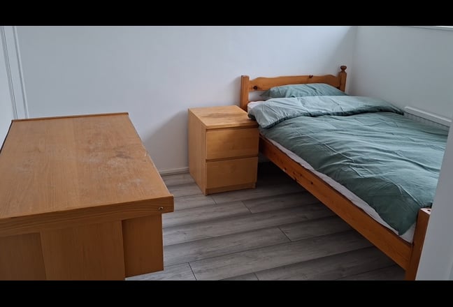 Lovely rooms for Students & Proffessionals Main Photo