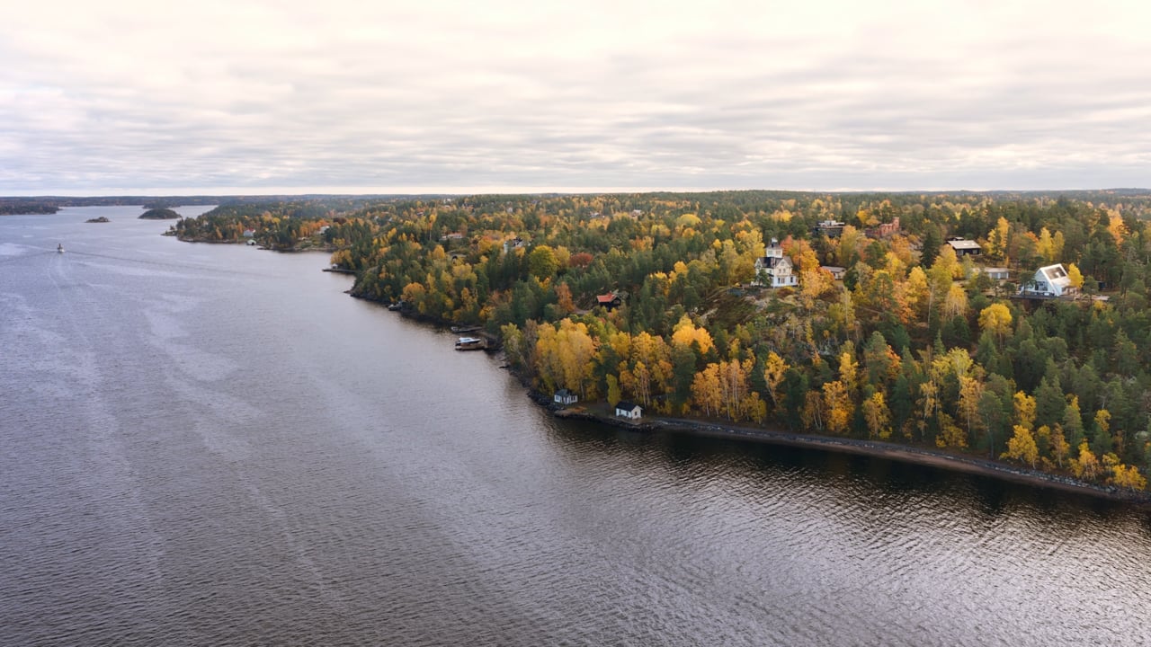5 rum Villa på Grävlingsbergsvägen 18 Kummelnäs Nacka kommun - video