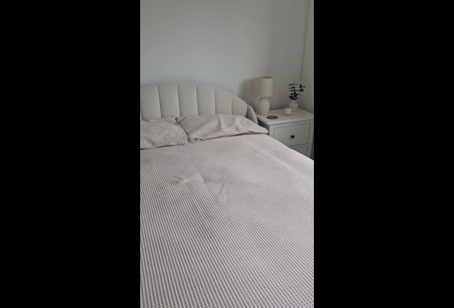 Double room for rent in Upper Villa, Longstone.  Main Photo