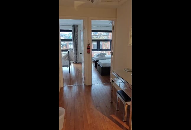 Rare river Penthouse duplex in the heart of city Main Photo