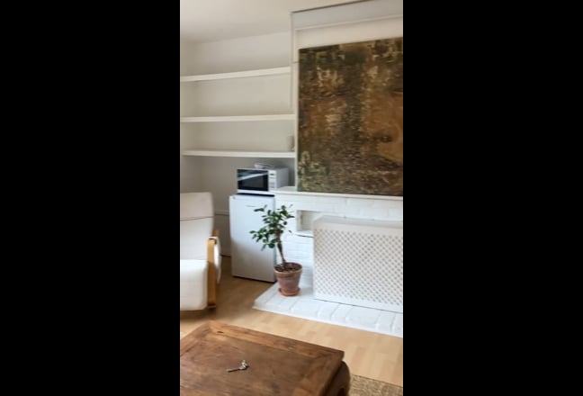 2 Double  Bedsitting rooms Main Photo
