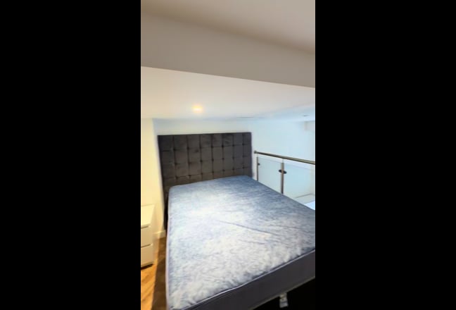 Duplex Studio &pound;1,000 pcm | Save &pound;300 | Bills Inclu Main Photo
