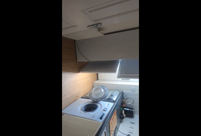 Double room in family 4 bed townhouse  Main Photo