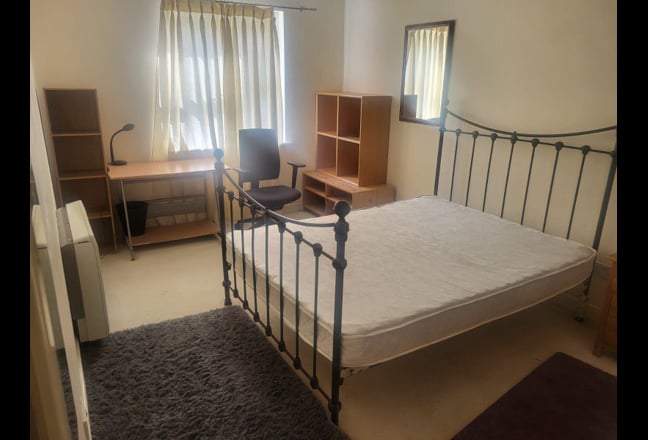 Double  & Single bed room available in Didsbury Main Photo